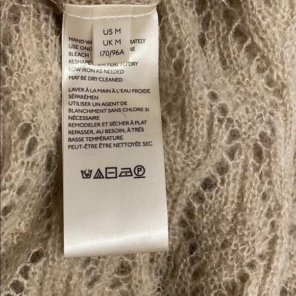 Free People Say Hello Tunic Sweater. - Picture 13 of 14